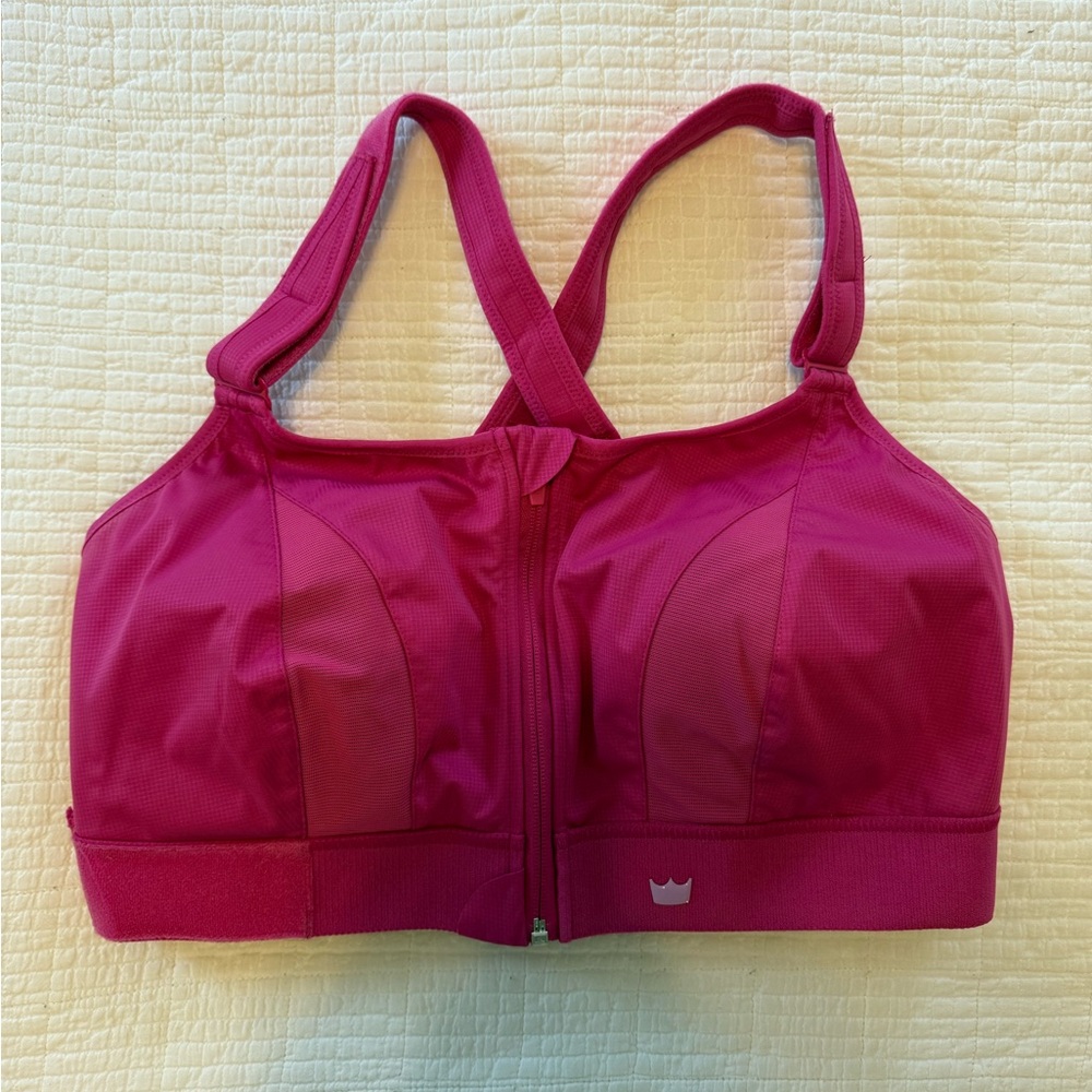 Pink and lavender she fit sports bras size 3 & 4 luxe